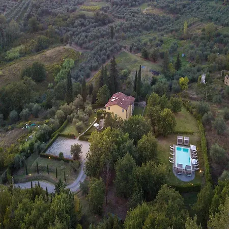 In Tuscany With Pool And Lucca Views