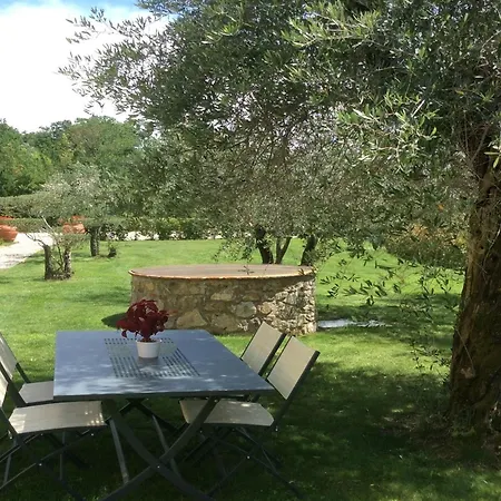 In Tuscany With Pool And Lucca Views