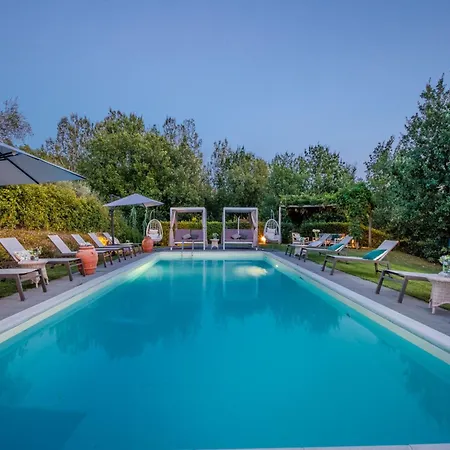 Country With Pool In Tuscany *