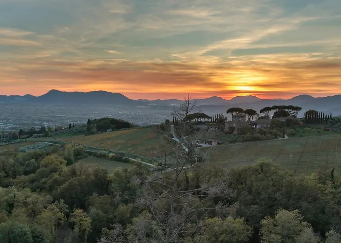 In Tuscany With Pool And Lucca Views