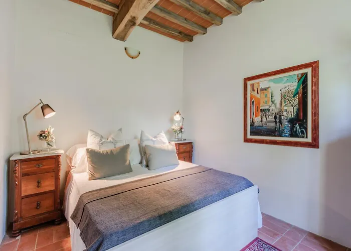 In Tuscany With Pool And Lucca Views Σπίτι διακοπών *