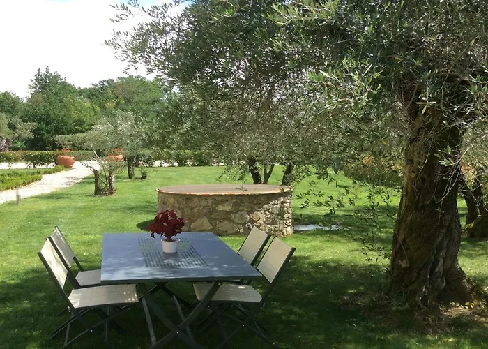 In Tuscany With Pool And Lucca Views
