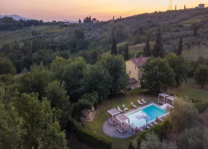 In Tuscany With Pool And Lucca Views Σπίτι διακοπών *